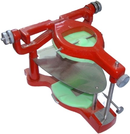 UNIVERSAL ARTICULATOR